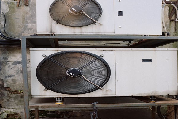 Signs that Your Heat Pump Needs Professional Attention