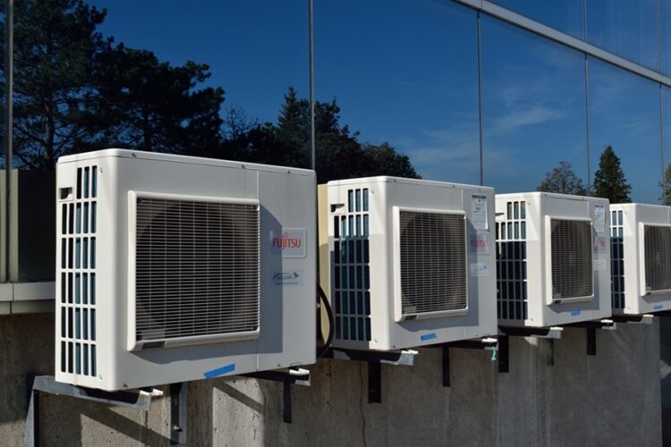 When to Call Heat Pump Experts in Apopka, FL